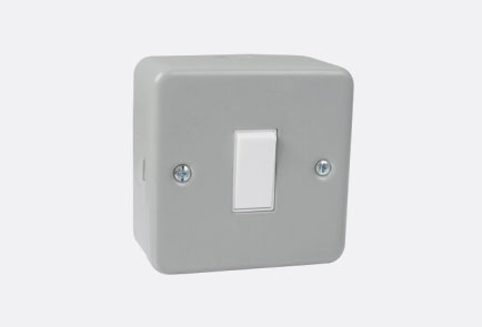 TH6-1 1 Gang 2 Way No Knockouts Plate Switch